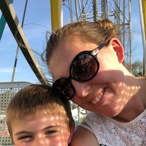 Meet your Posher, Beth